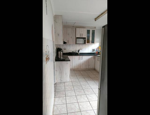 3 BEDROOM FREESTANDING FOR SALE IN EASTWOOD